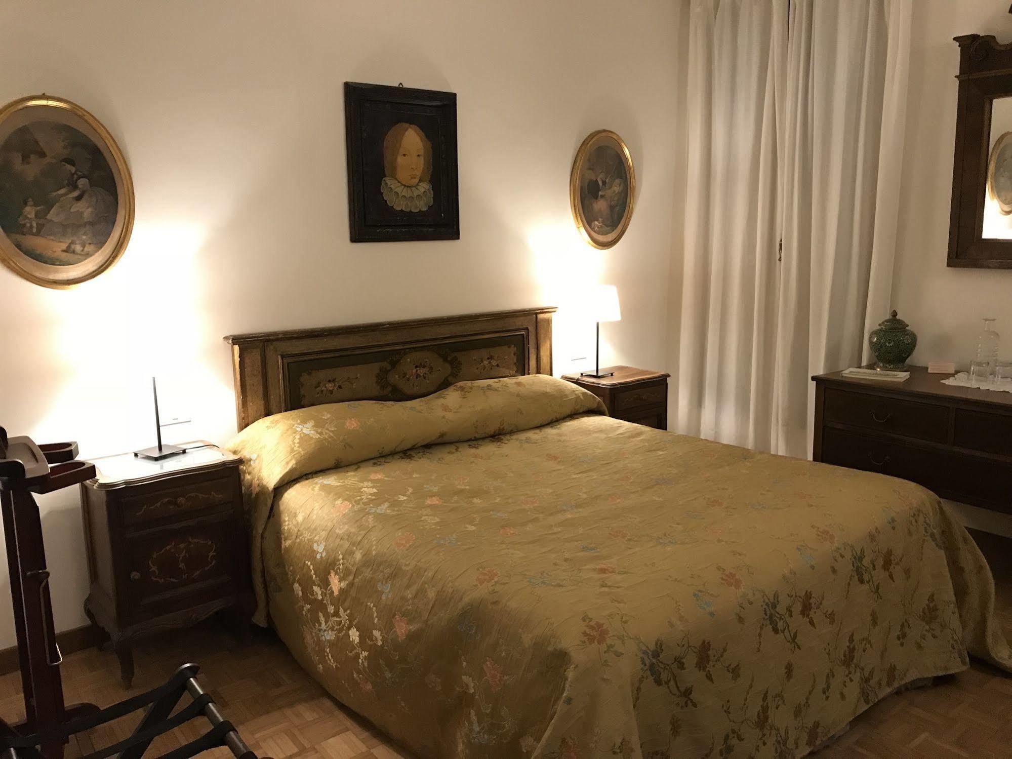 Le Due Corone Bed & Breakfast Venice Exterior photo